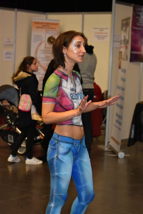 peinture imitation vetements nue